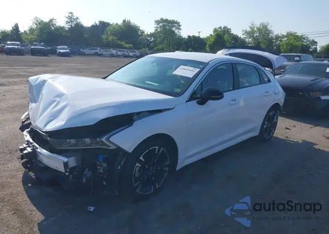 2024 Kia K5 Gt-Line z USA, uszkodzony, nr VIN 5XXG64J29RG233861